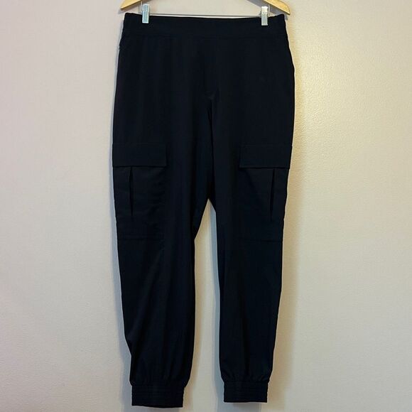 Athleta Chelsea Utility Jogger Sz 12 Black Cargo Gym Mid-Rise Stretch Athleisure - Picture 7 of 15